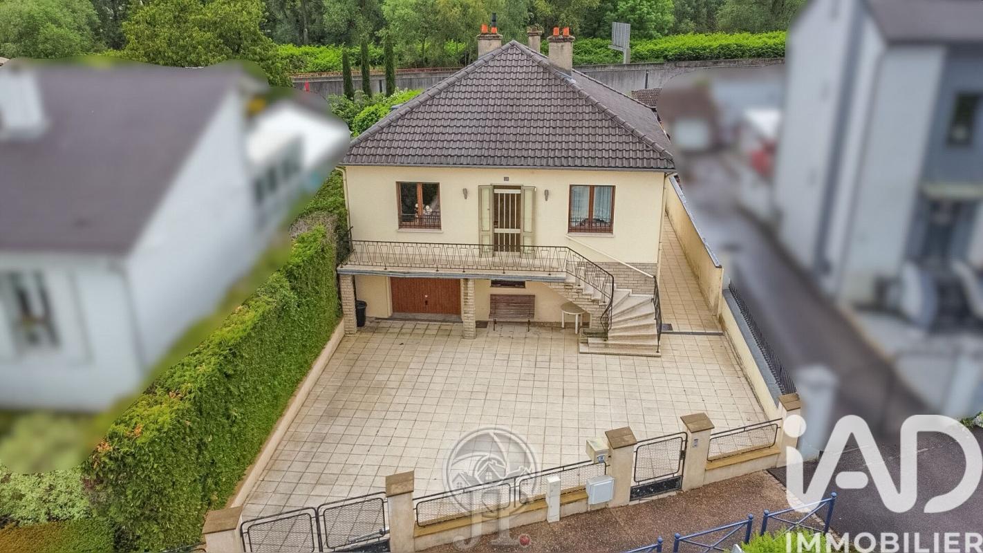Maison 4 Pièce(s) Vitry-sur-Orne