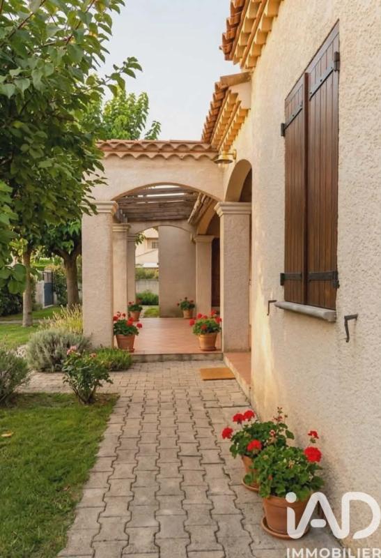 Maison 8 Pièce(s) Le Grau-du-Roi