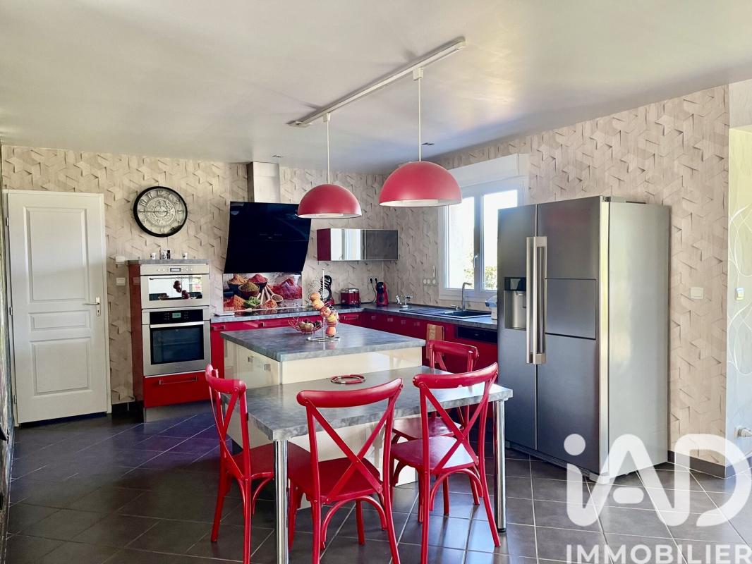 Maison traditionnelle 7 Pièce(s) Moret-Loing-et-Orvanne