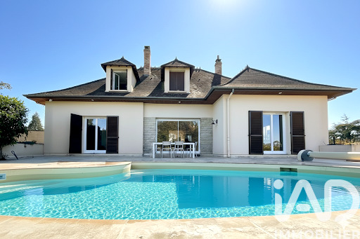 Maison 7 Pièce(s) Montluçon