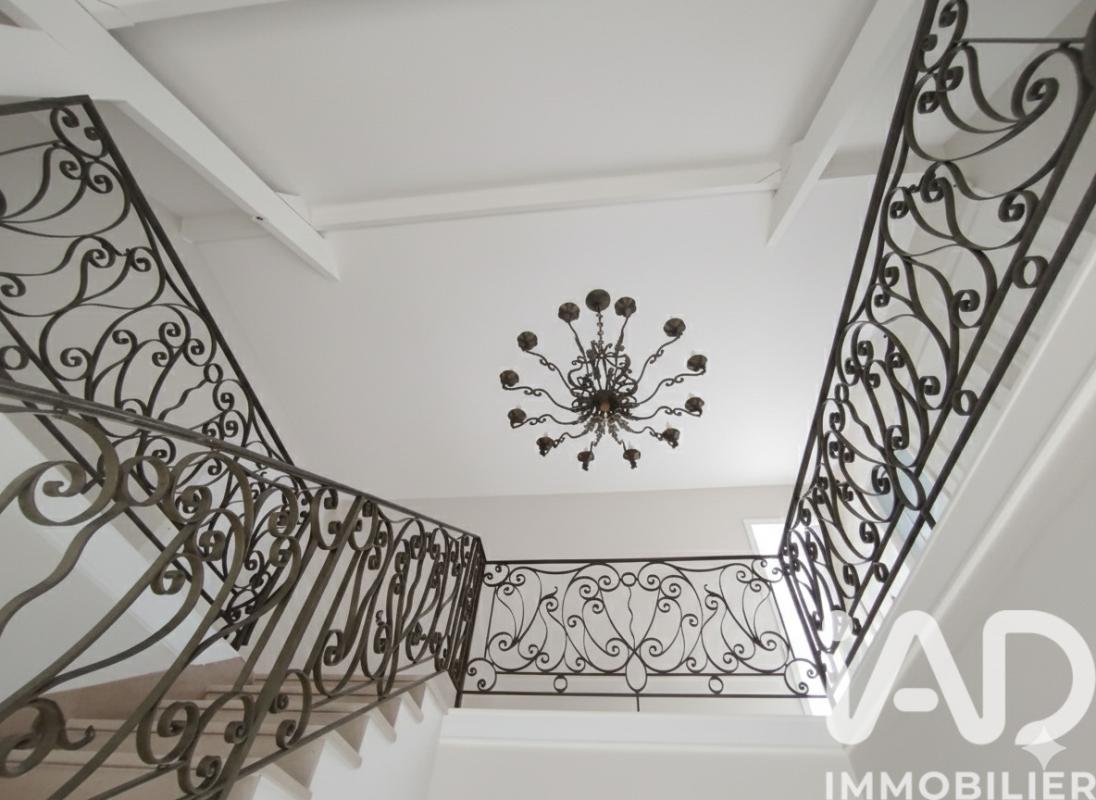 Maison 7 Pièce(s) Montluçon