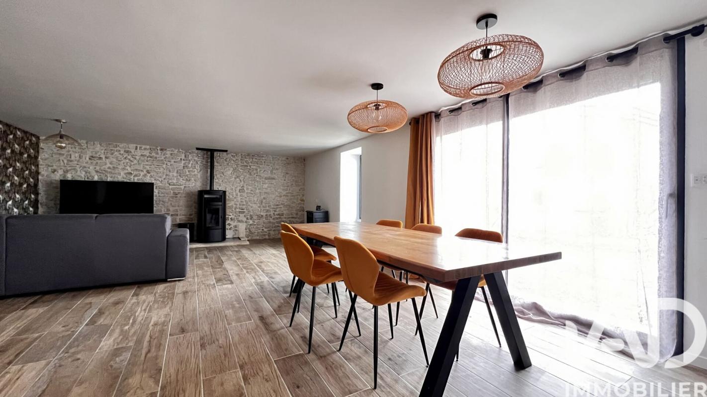 Maison de village 6 Pièce(s) Le Gué-d'Alleré