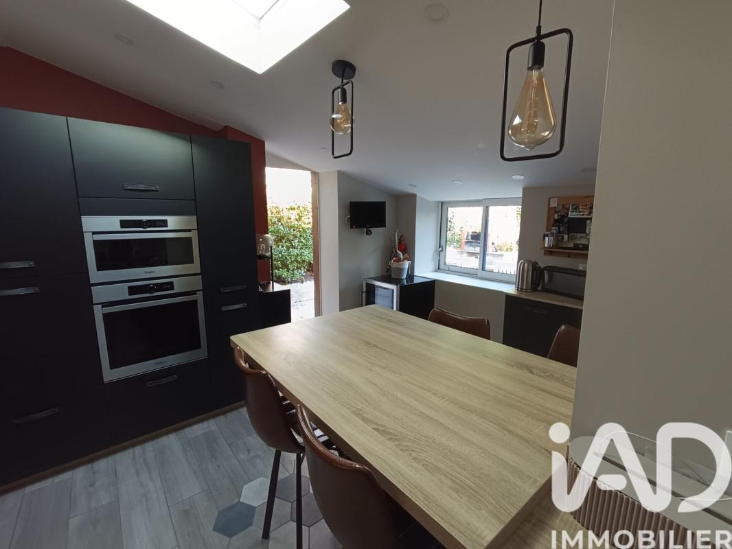 Maison 6 Pièce(s) Saint-Clément-des-Levées - Photo 24