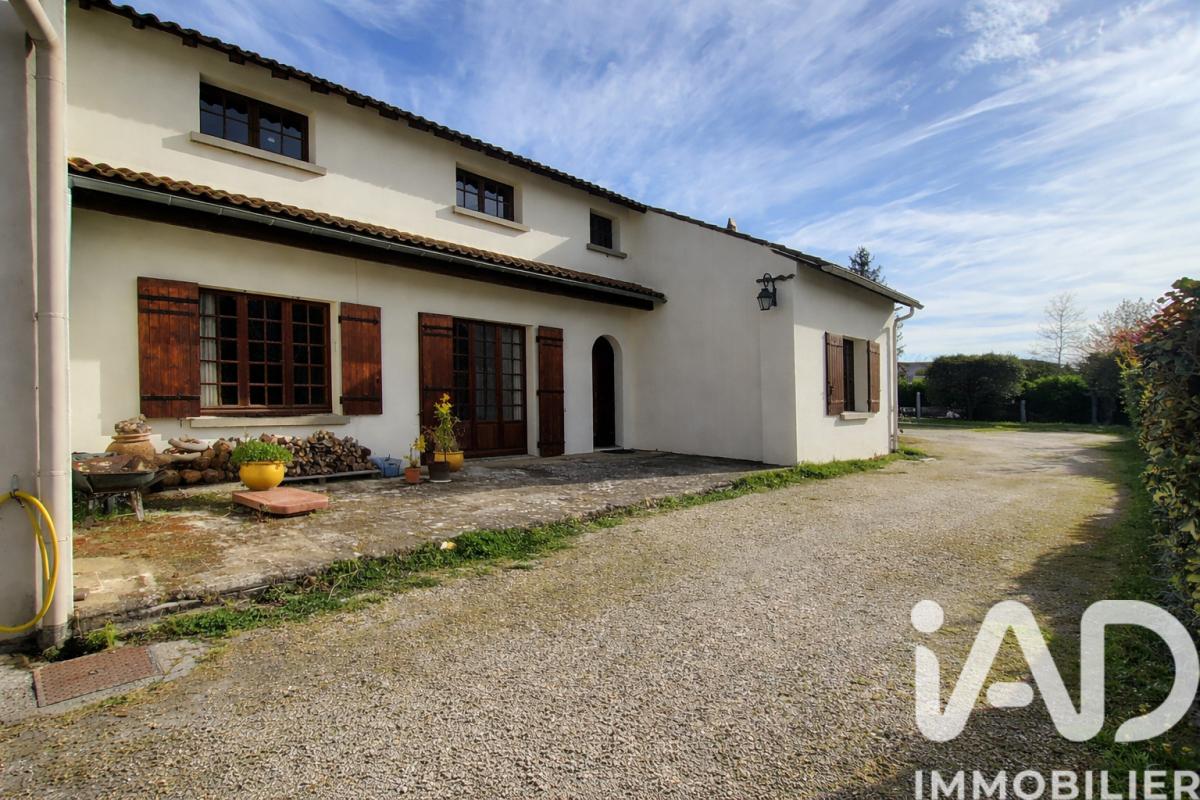 Appartement 8 Pièce(s) Beaucaire - Photo 2