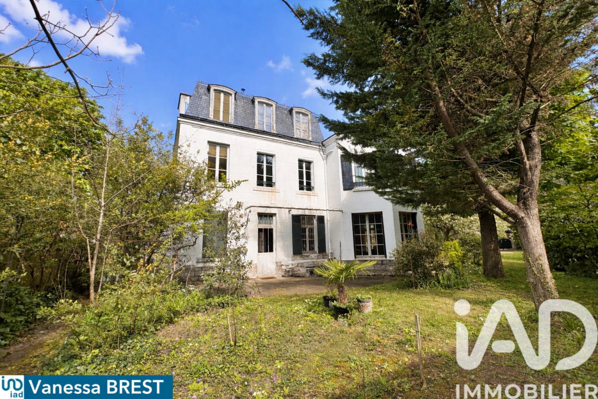 Demeure 10 Pièce(s) Saint-Maur-des-Fossés