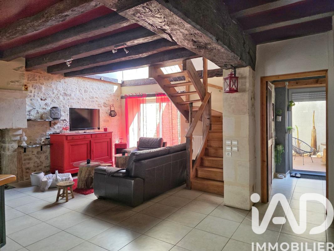 Maison de ville 4 Pièce(s) La Rochefoucauld-en-Angoumois