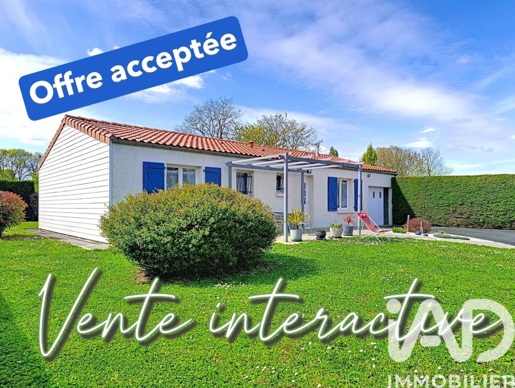 Maison 4 Pièce(s) Genouillé