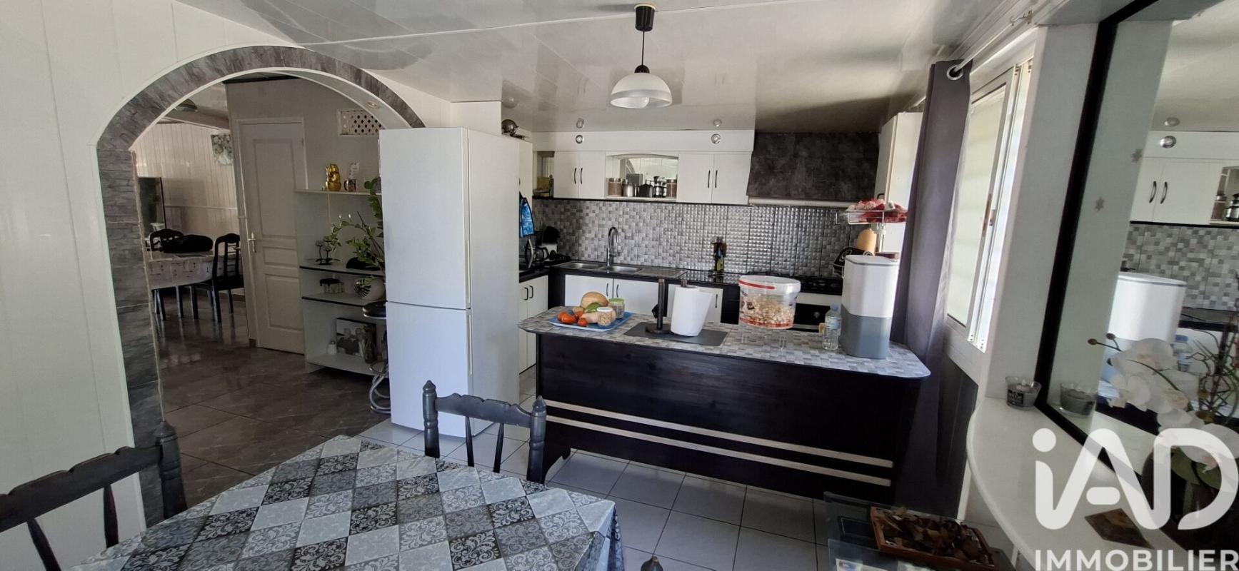 Maison 7 Pièce(s) Saint-Joseph