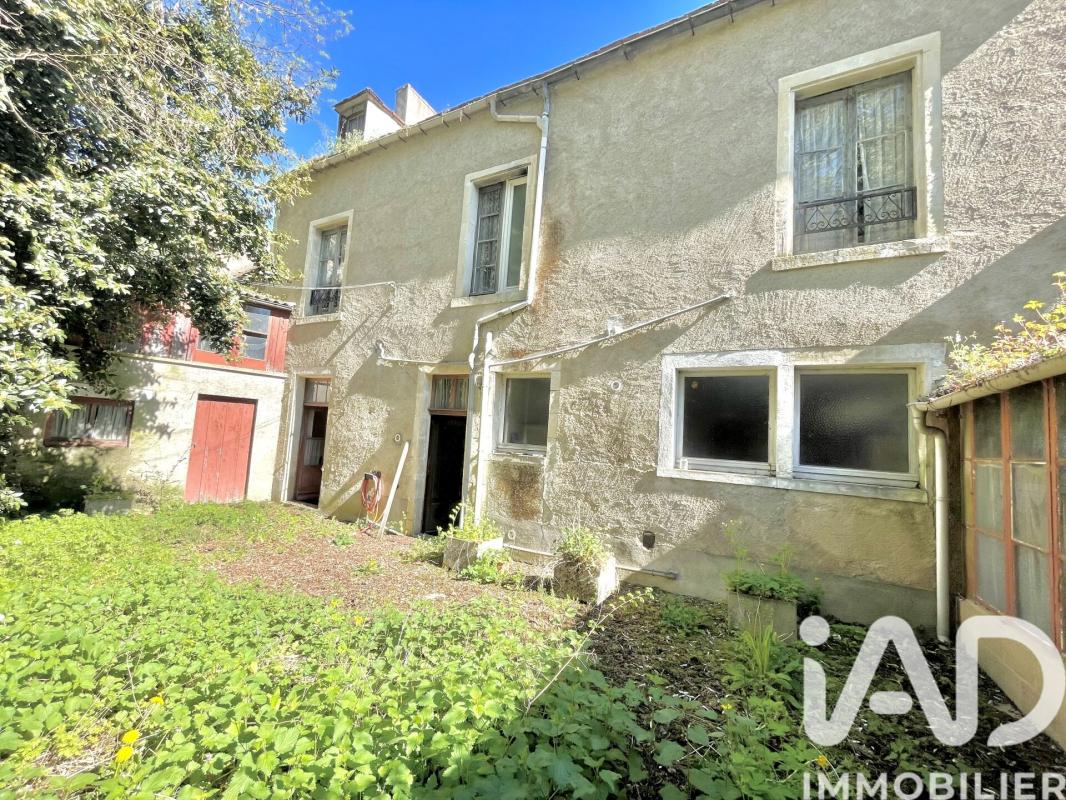 Maison de ville 8 Pièce(s) Le Blanc