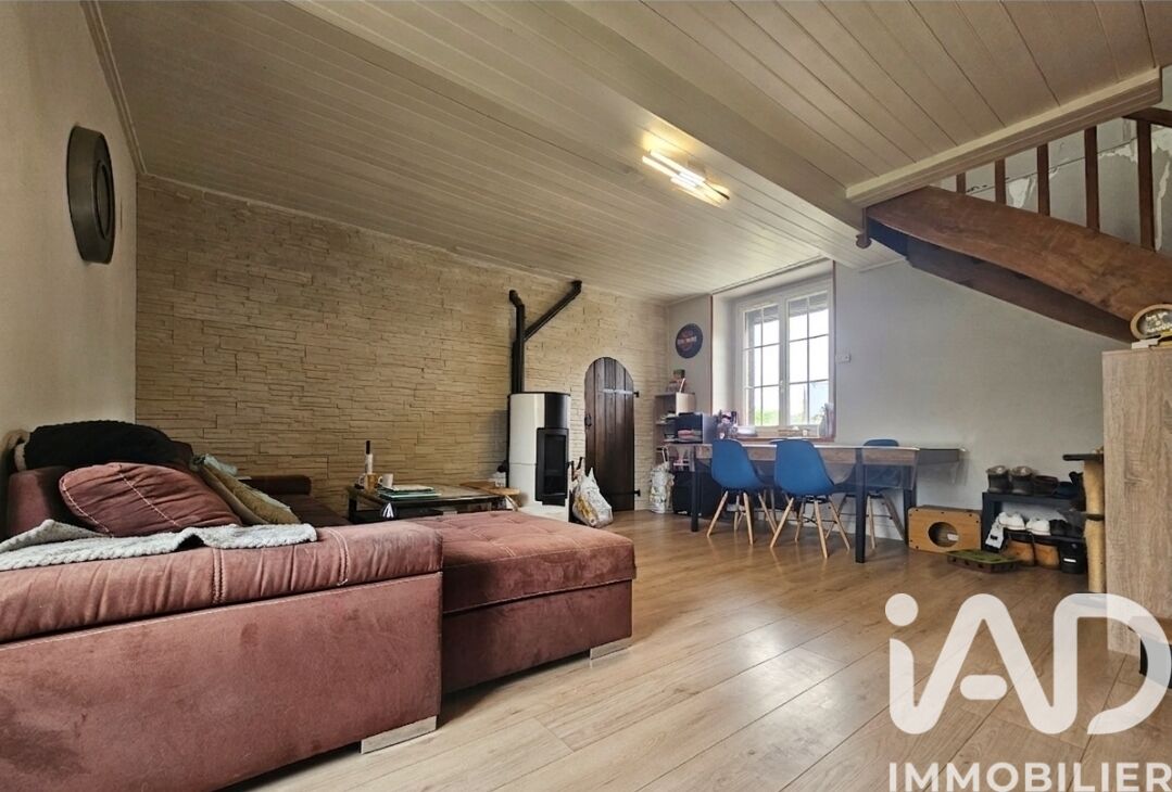 Maison 4 Pièce(s) Poligné
