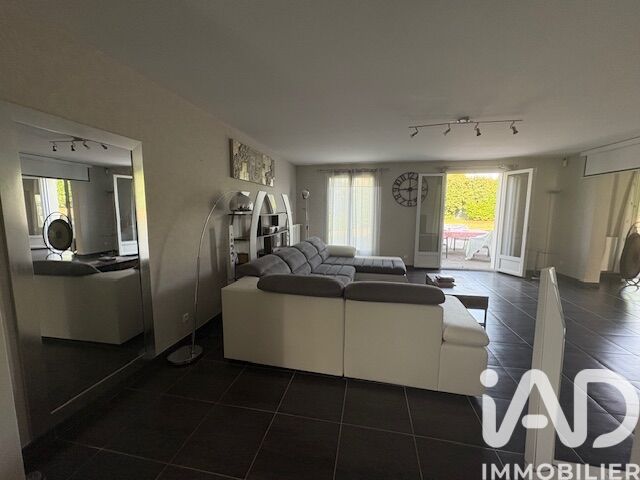 Maison traditionnelle 8 Pièce(s) Azay-sur-Cher