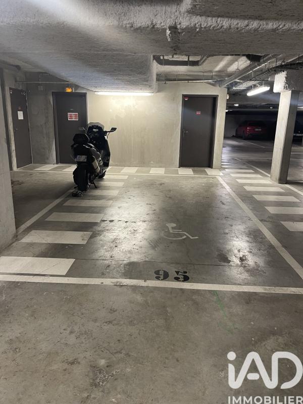 Parking  Cergy