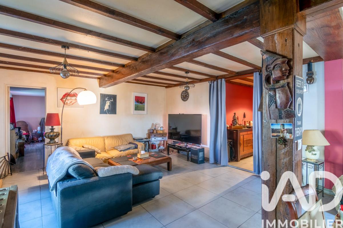 Maison 5 Pièce(s) Lussac