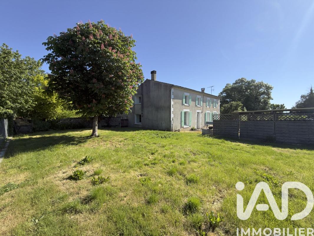Maison de village 7 Pièce(s) Paillé