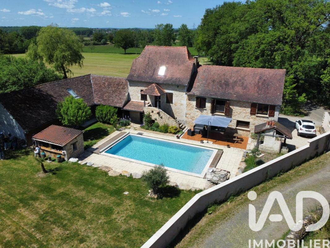 Maison 8 Pièce(s) Causse-et-Diège
