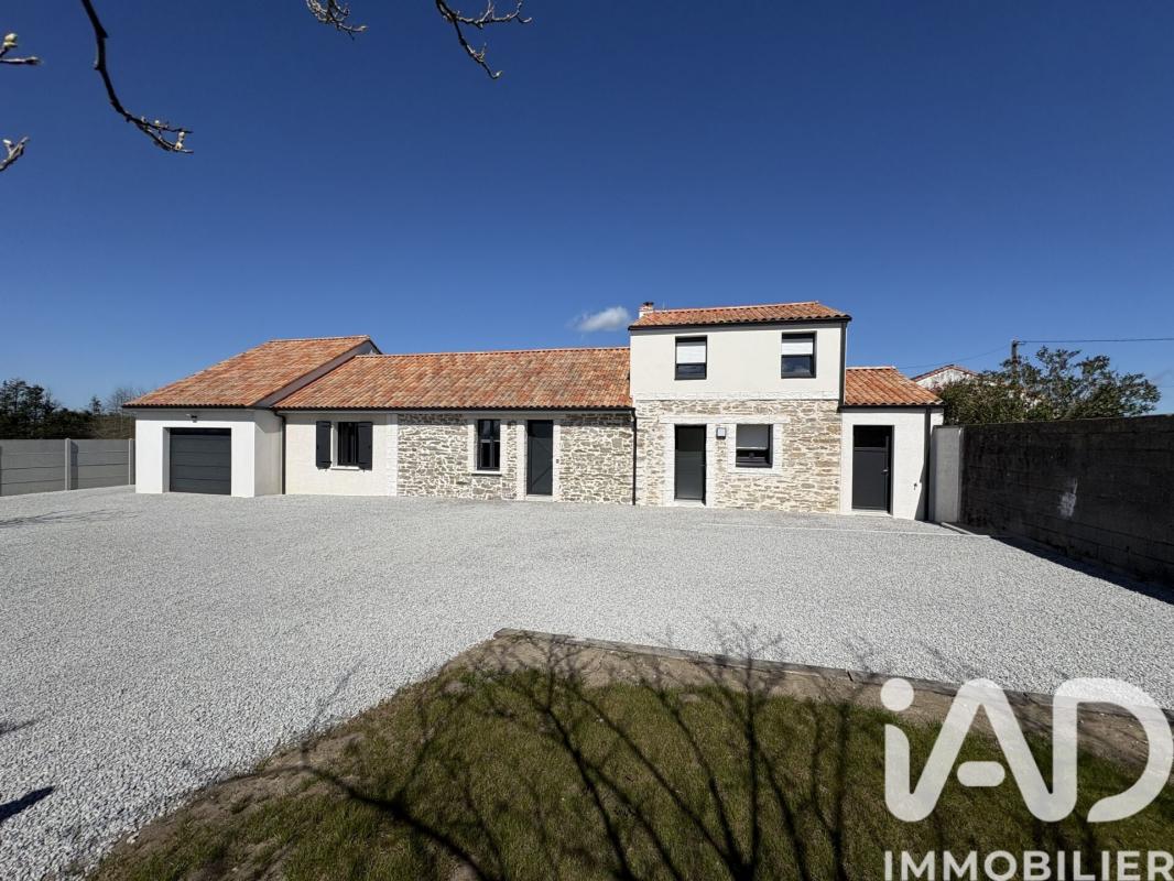 Maison en pierre 4 Pièce(s) Chauvé