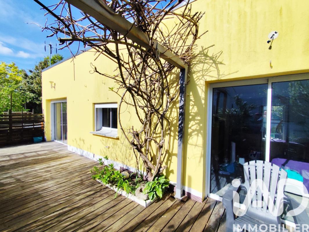 Maison 2 Pièce(s) Surzur