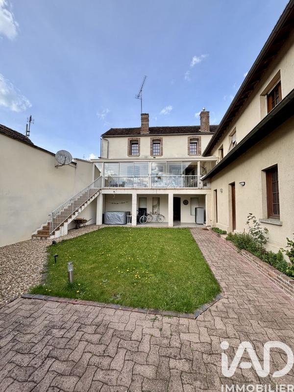 Maison de ville 10 Pièce(s) Joigny