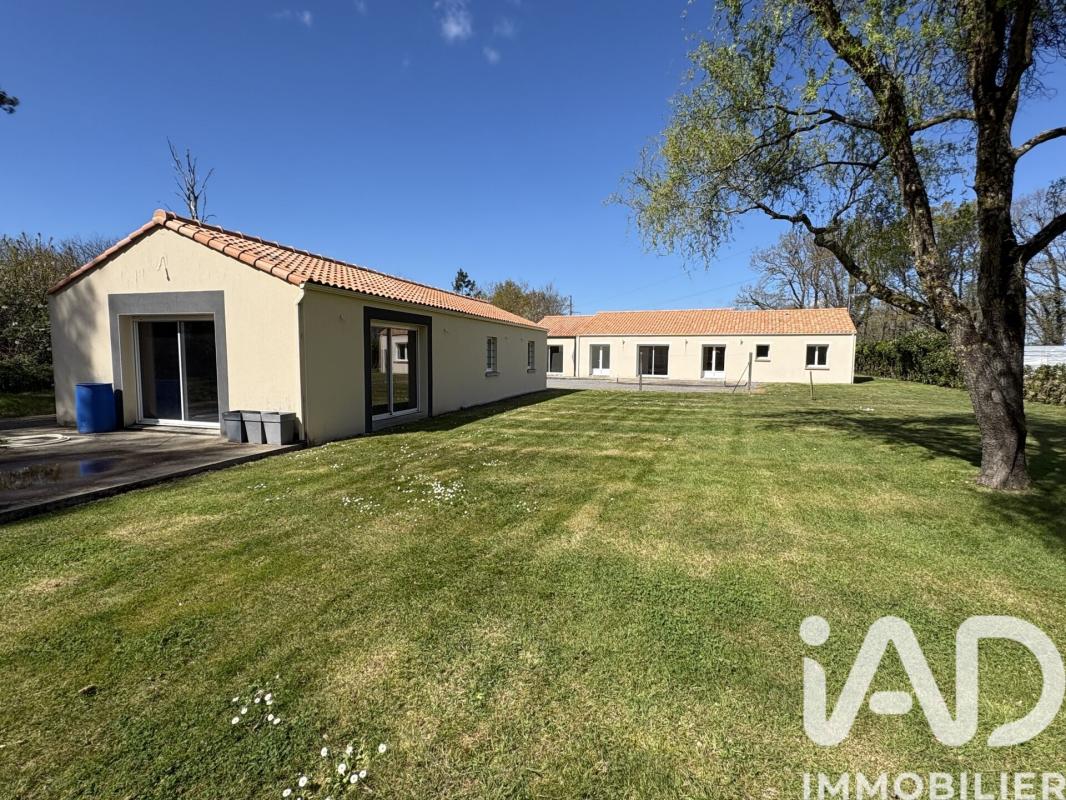 Maison 6 Pièce(s) Chauvé