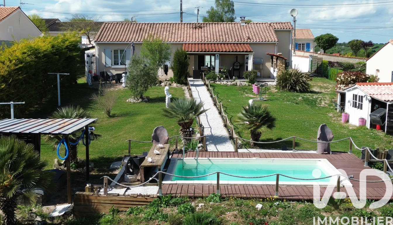 Maison 5 Pièce(s) Marsac
