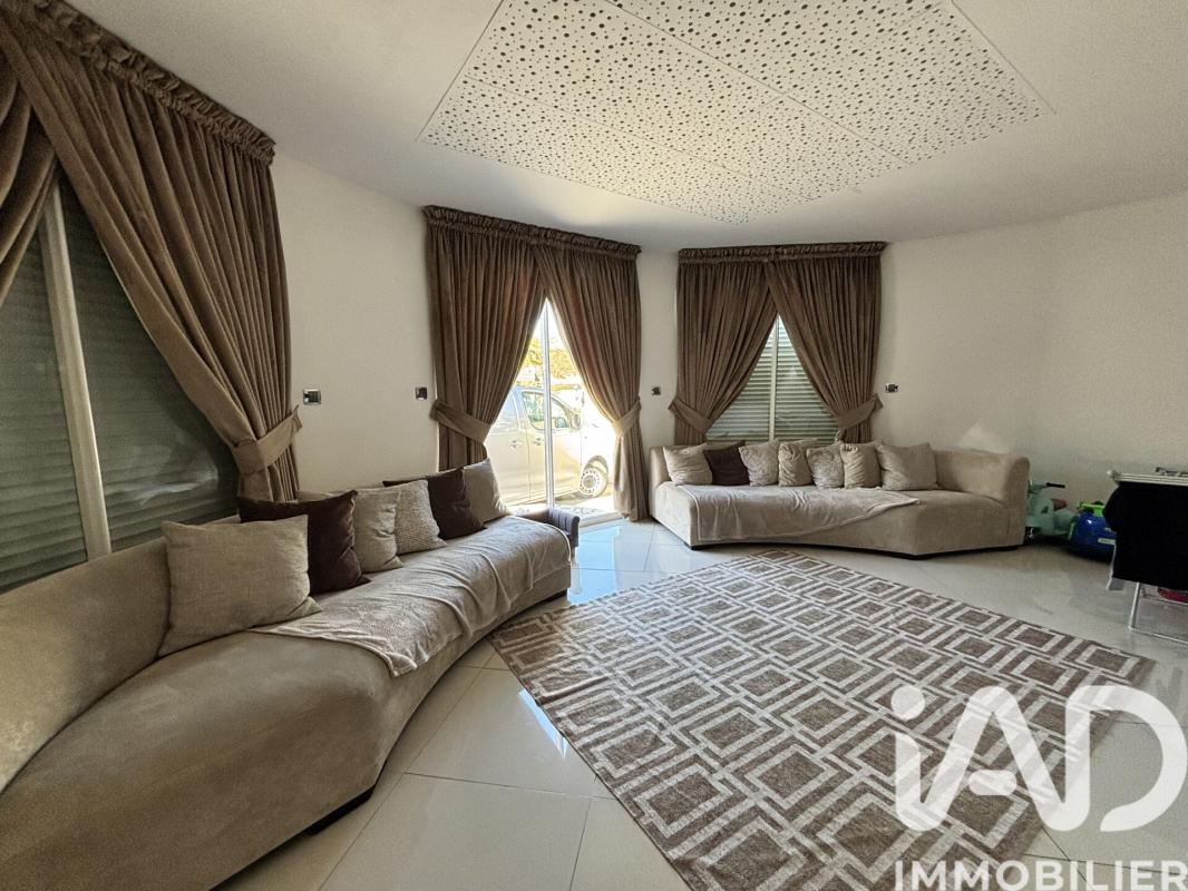 Maison 5 Pièce(s) Montfermeil