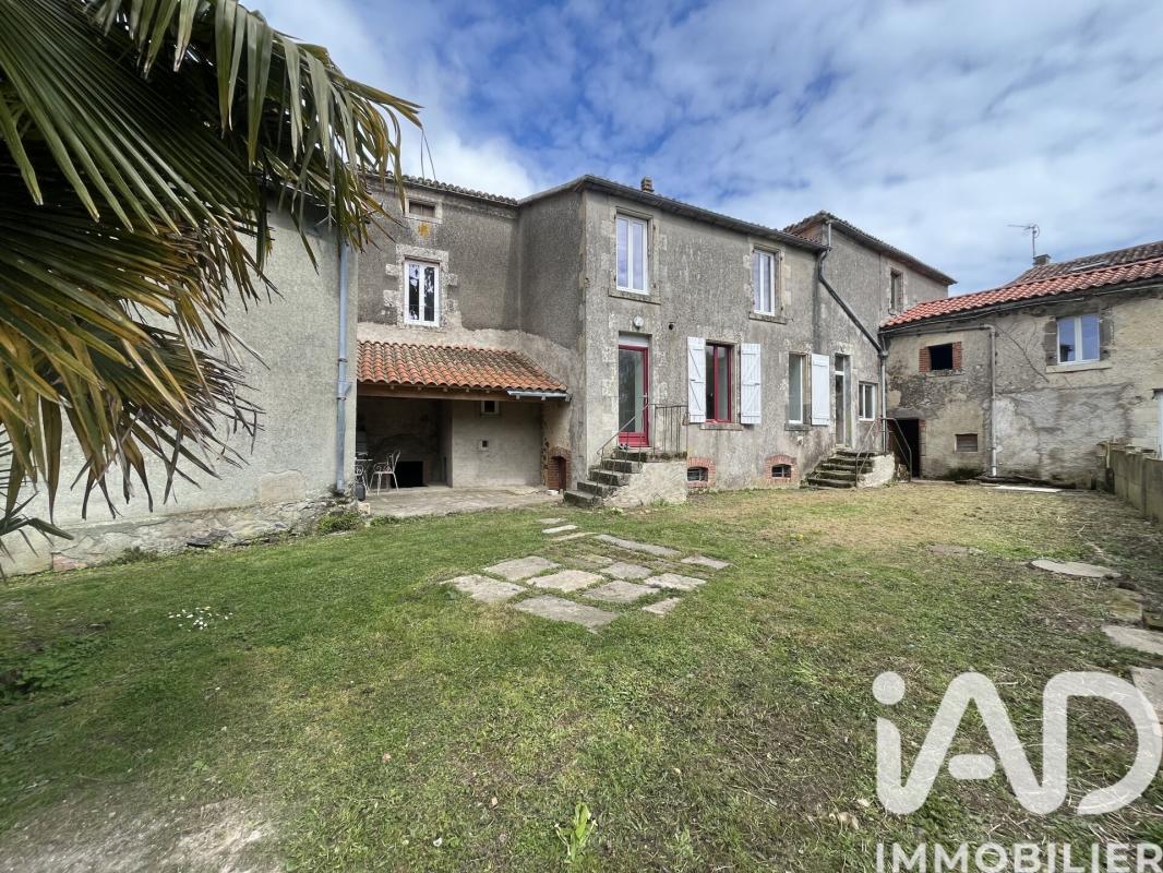 Maison 6 Pièce(s) Montournais