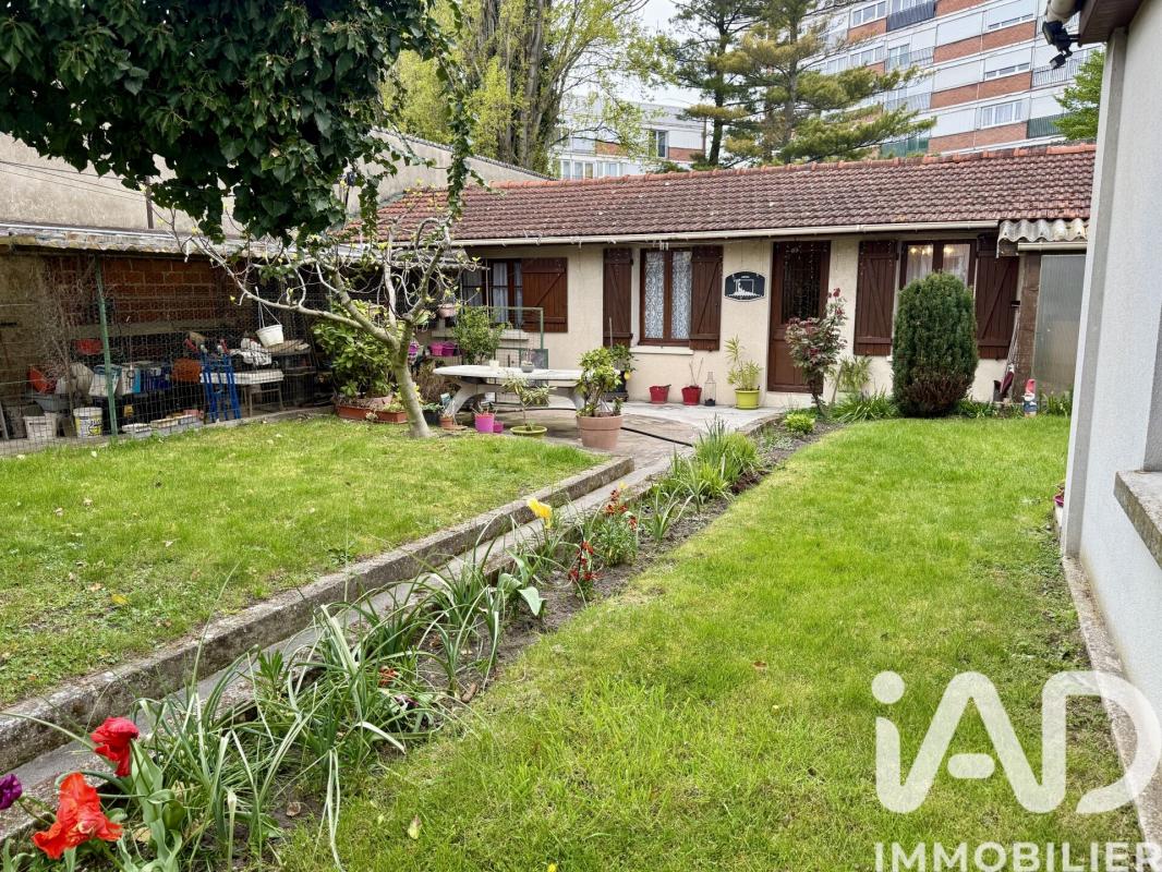 Chalet 4 Pièce(s) Livry-Gargan