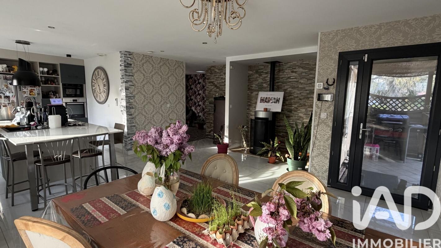 Maison 7 Pièce(s) Migné-Auxances