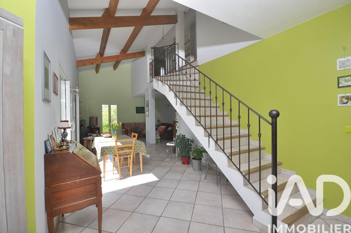 Maison 8 Pièce(s) Saint-Mamert-du-Gard - Photo 4