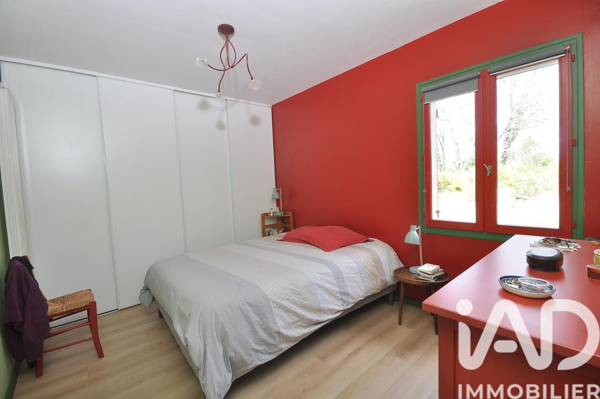 Maison 8 Pièce(s) Saint-Mamert-du-Gard - Photo 8