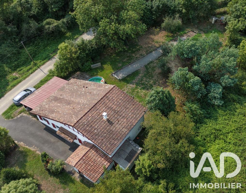 Maison 6 Pièce(s) Arraute-Charritte