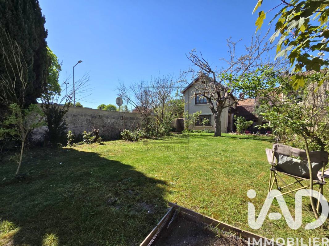 Maison 6 Pièce(s) La Ferté-Alais