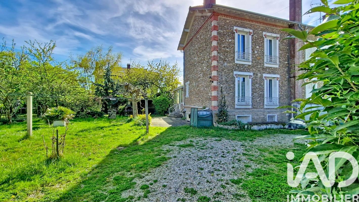 Maison 6 Pièce(s) Saint-Fargeau-Ponthierry