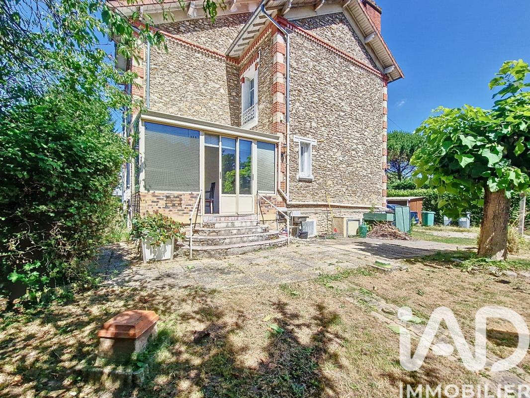 Maison 6 Pièce(s) Saint-Fargeau-Ponthierry