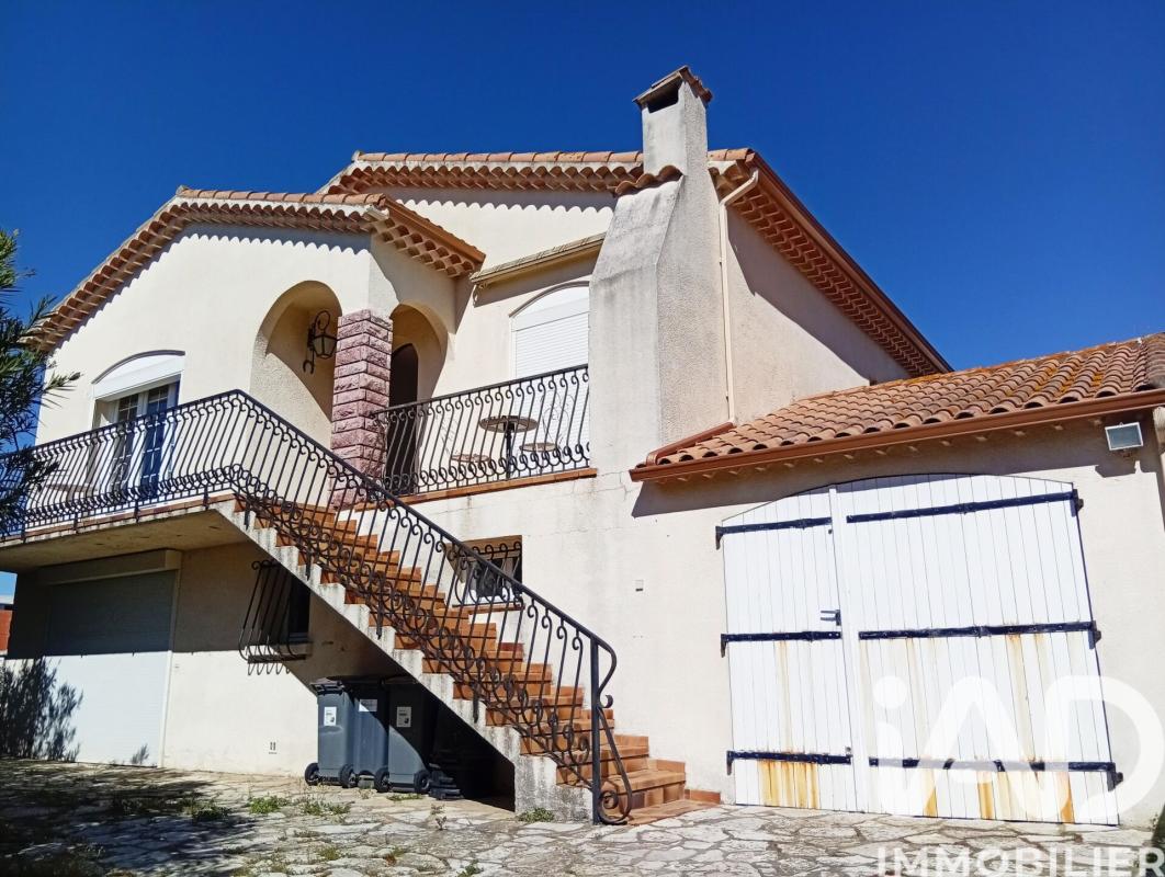 Maison 8 Pièce(s) Vias