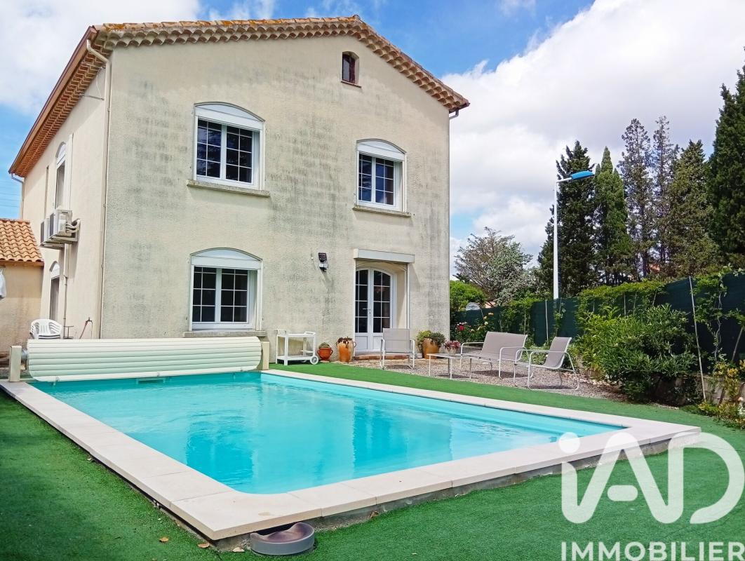 Maison 8 Pièce(s) Vias
