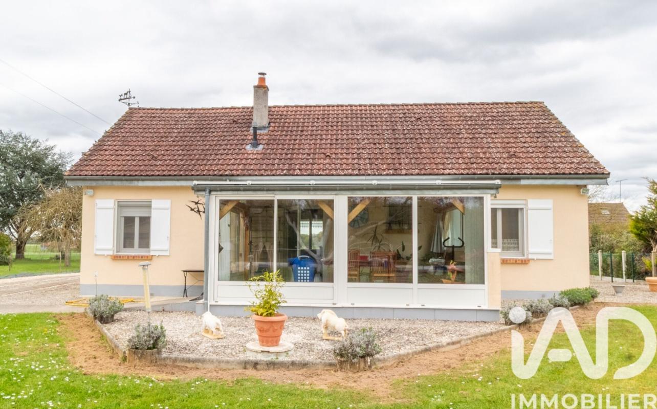 Pavillon 5 Pièce(s) Noyers