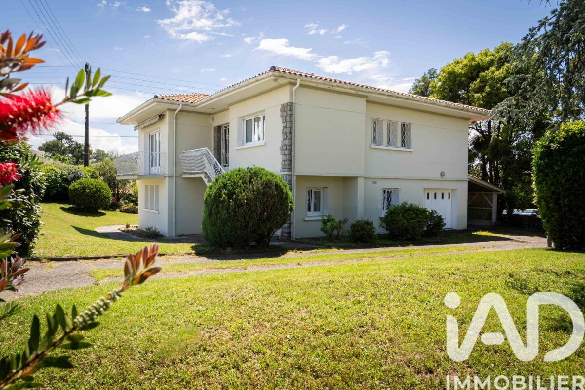 Maison 8 Pièce(s) Anglet