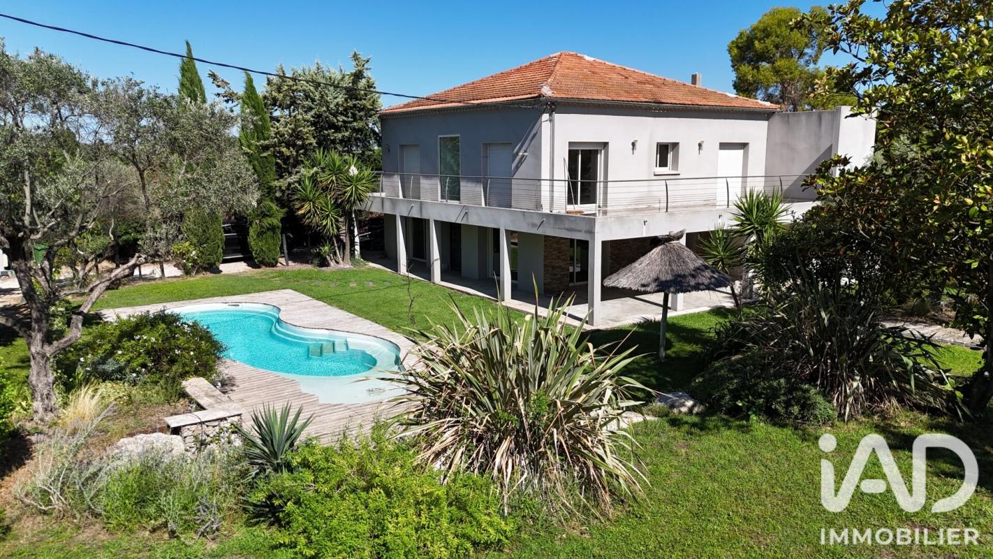 Maison 5 Pièce(s) Eyragues