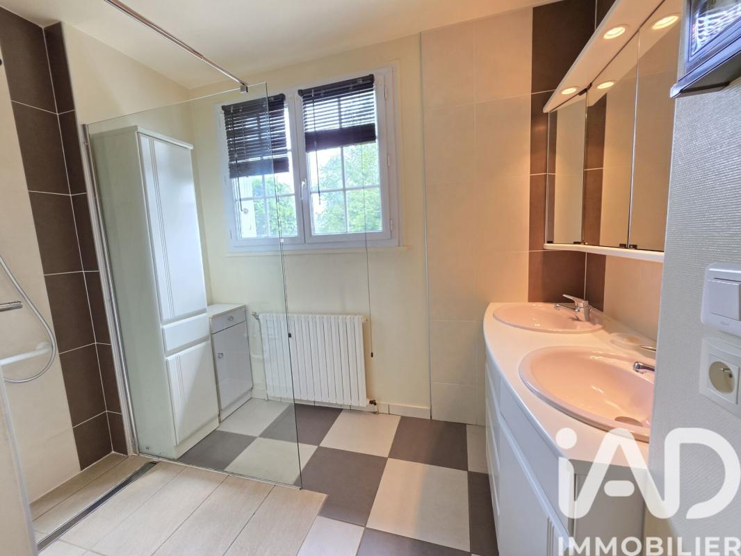 Maison 6 Pièce(s) Savigny-Lévescault - Photo 15
