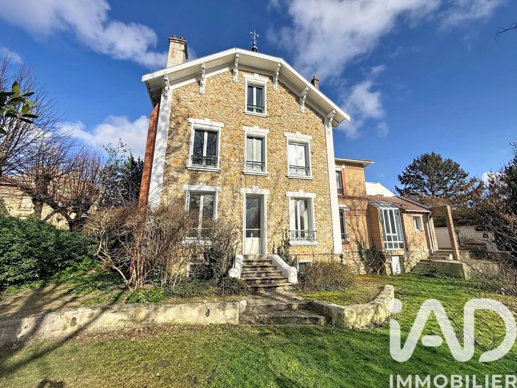 Maison 9 Pièce(s) Saint-Leu-la-Forêt