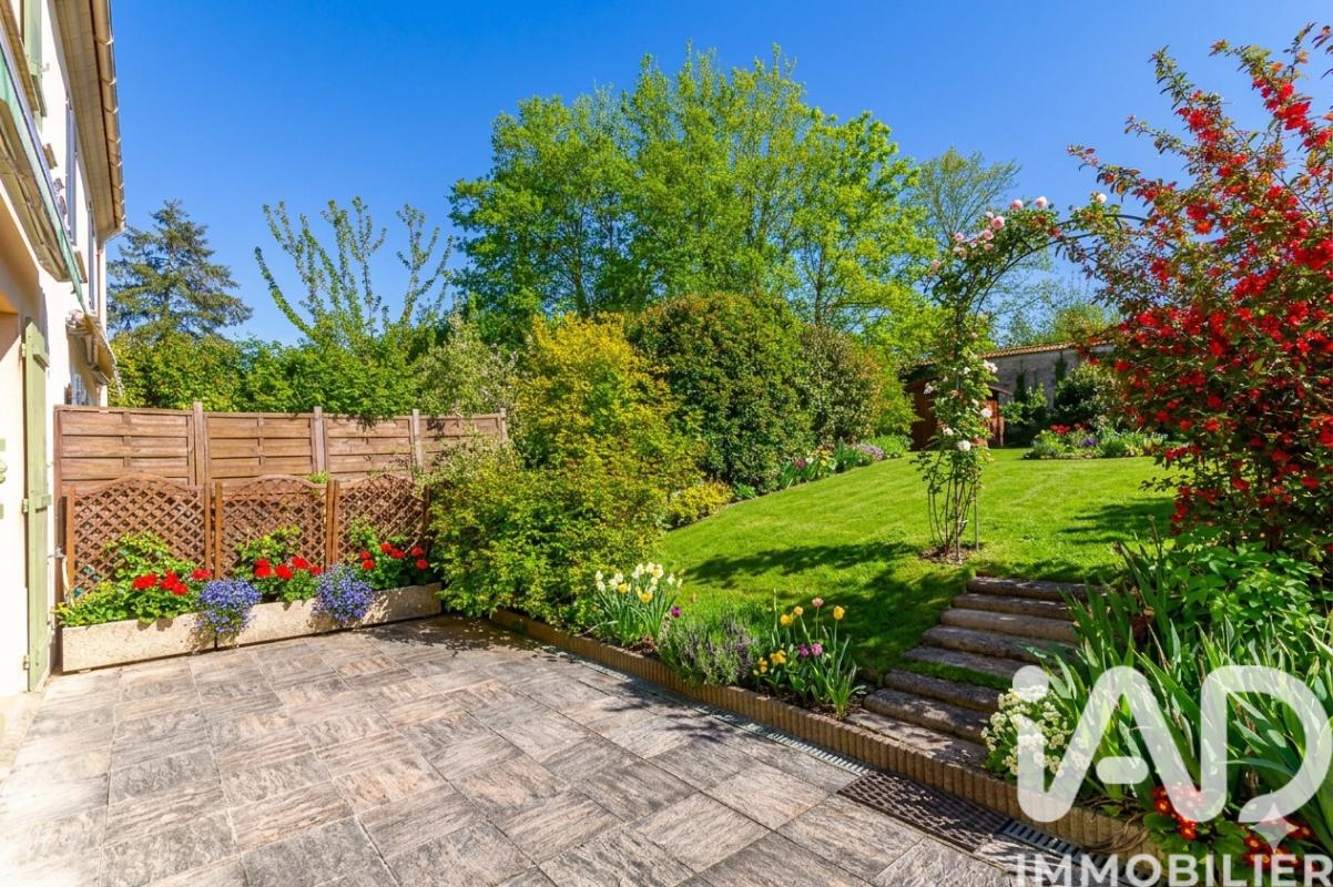 Maison 4 Pièce(s) Thoiry