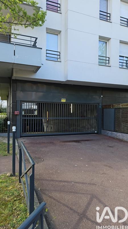 Parking  Cergy