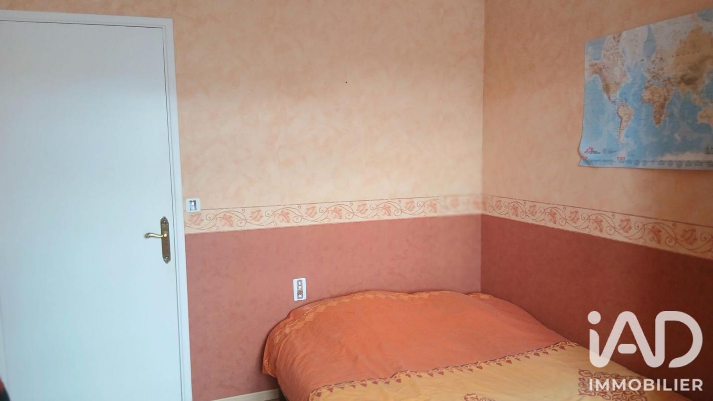 Maison 5 Pièce(s) Saint-Jean-de-Beugné - Photo 5
