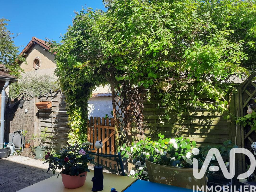 Maison 4 Pièce(s) Thomery