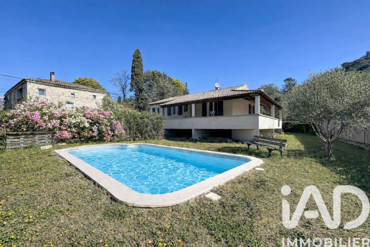 Maison 7 Pièce(s) Cornillon