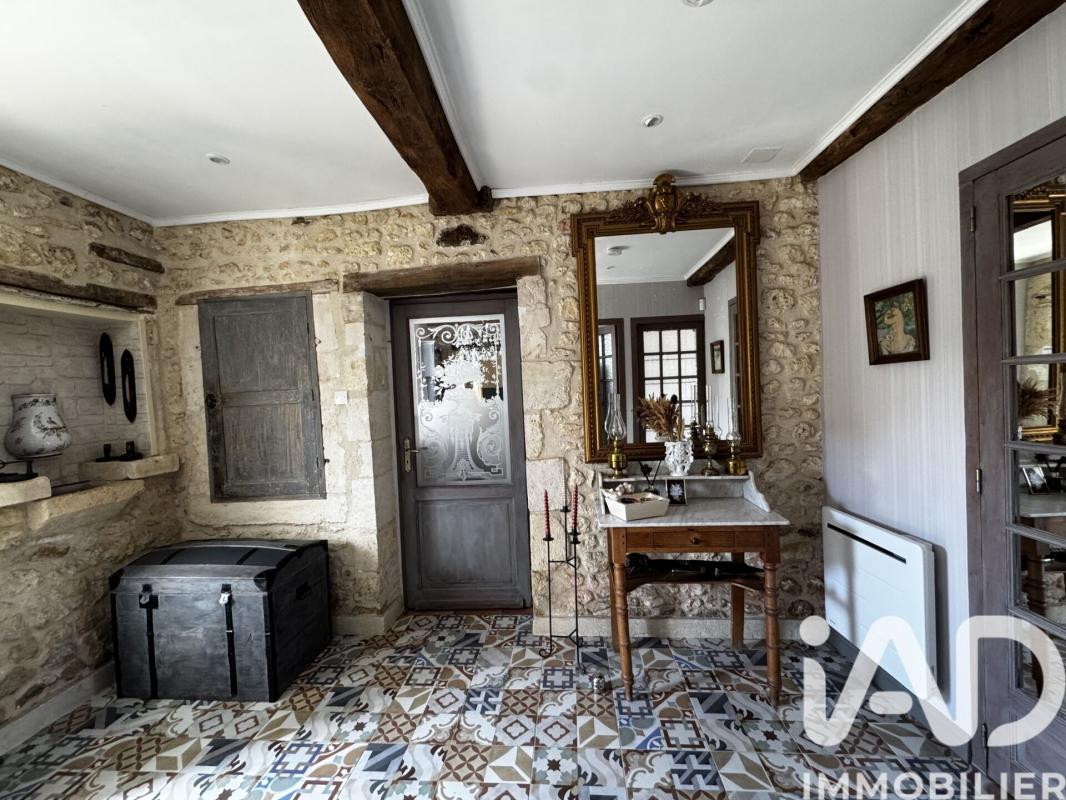 Maison 7 Pièce(s) Saint-Bonnet-sur-Gironde