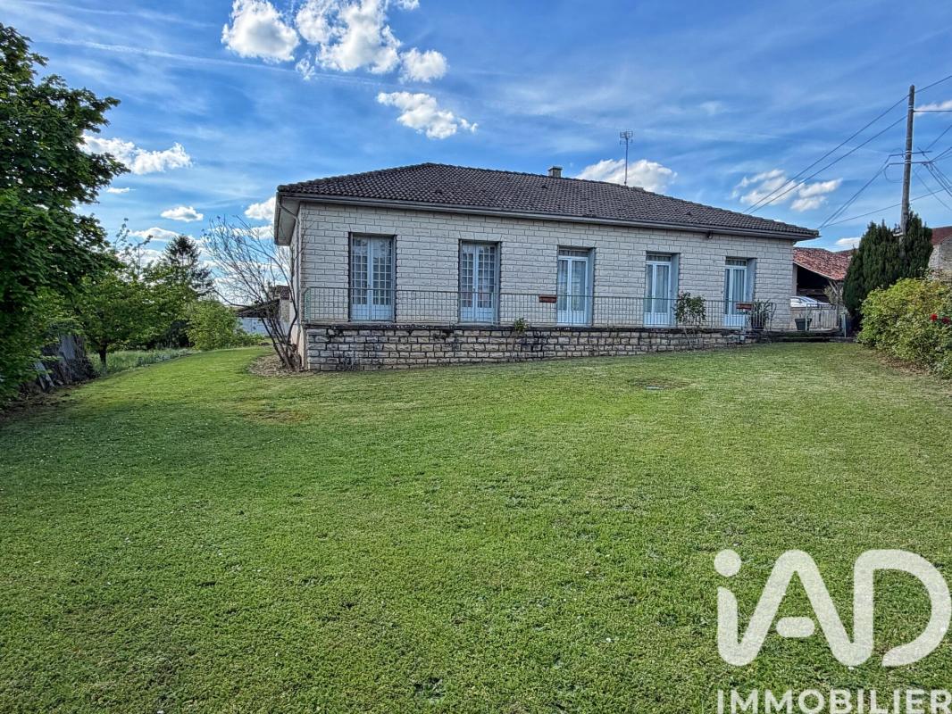Maison 5 Pièce(s) Mansle - Photo 1