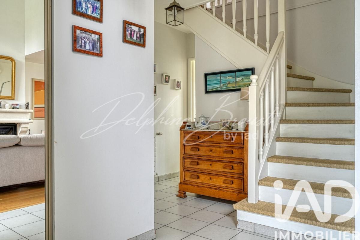 Maison 7 Pièce(s) Verneuil-sur-Seine