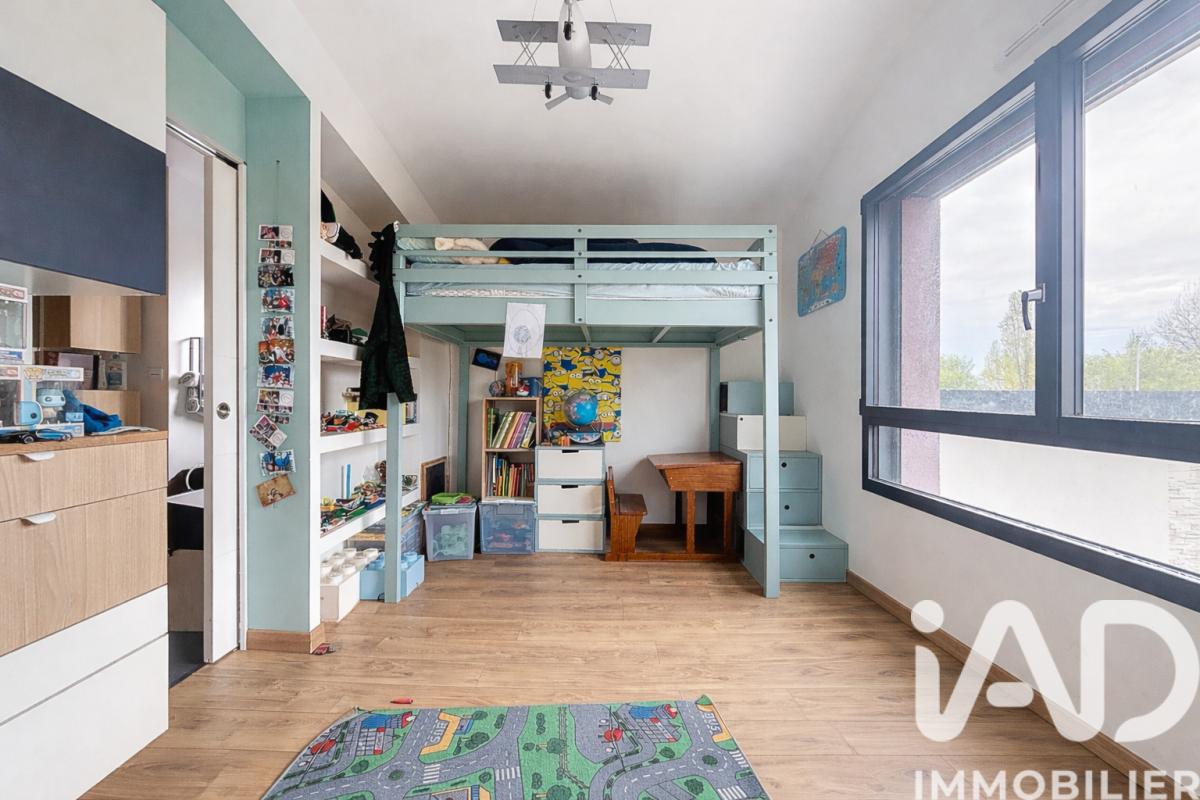 Propriété 5 Pièce(s) Freneuse